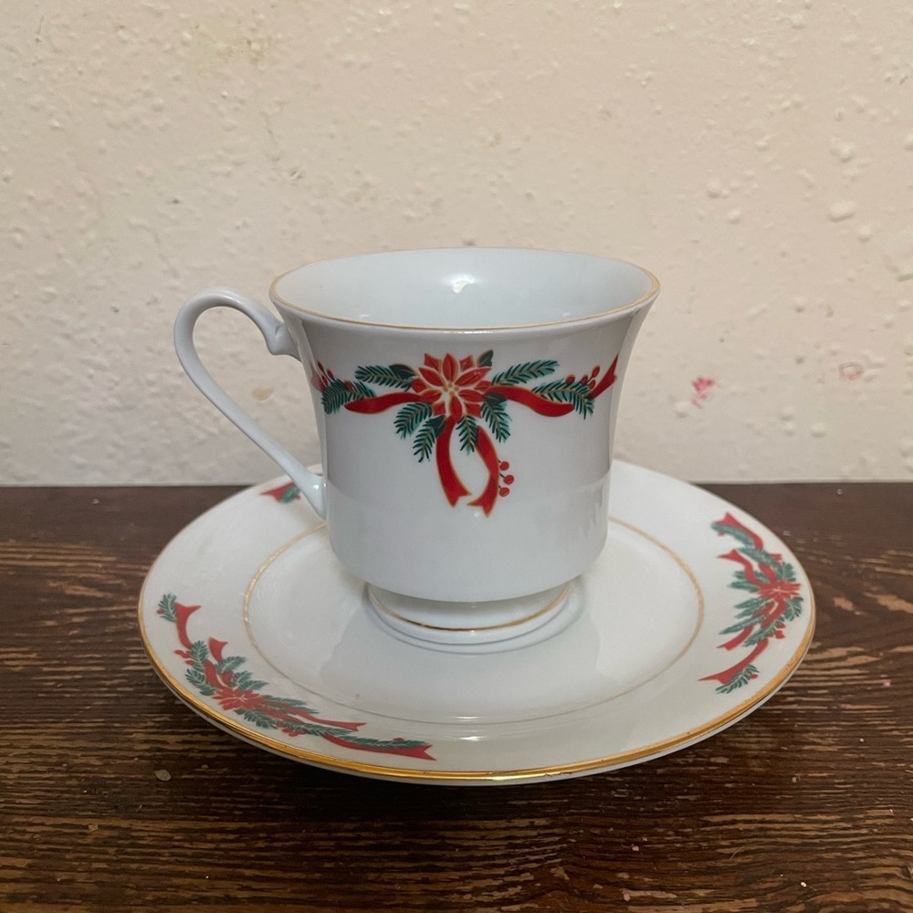 POINSETTIA & RIBBONS Fine China Coffee or Tea Cup And Saucer